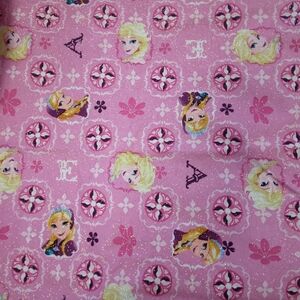 FABRIC Disney Frozen Fabric, Elsa & Ana Patch On Glitter Pink, 2.5 Yards